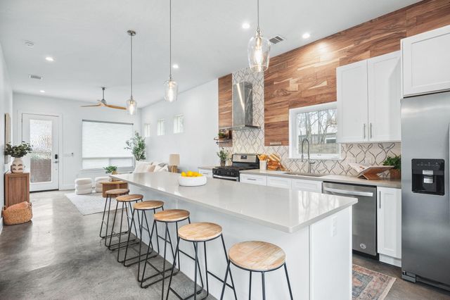 1218 Eleanor ST 1, Austin, TX 78721