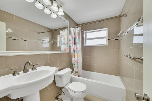 6705 NW 58th Court, Tamarac, FL 33321