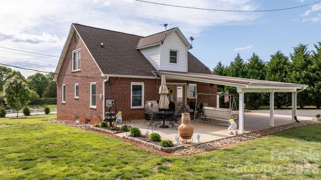 2582 Startown Road, Newton, NC 28658
