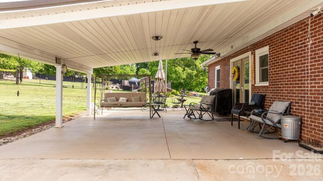 2582 Startown Road, Newton, NC 28658