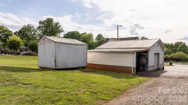 2582 Startown Road, Newton, NC 28658