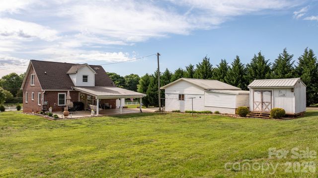 2582 Startown Road, Newton, NC 28658