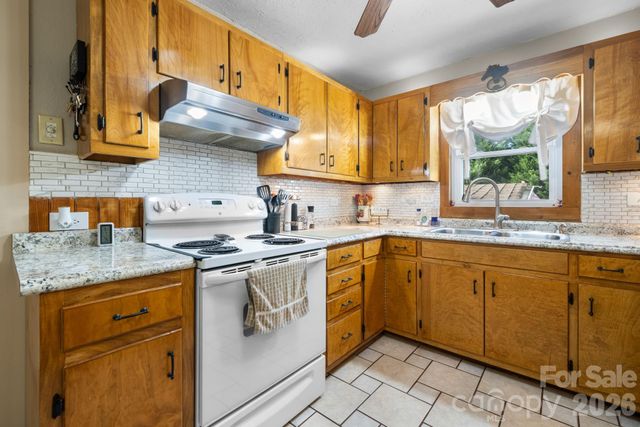 2582 Startown Road, Newton, NC 28658