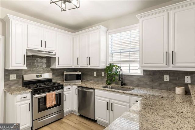 2765 Hamby Street SE, Smyrna, GA 30080