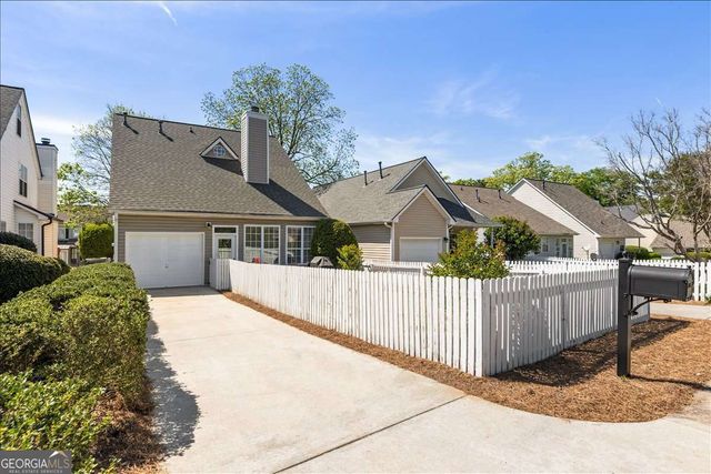 2765 Hamby Street SE, Smyrna, GA 30080