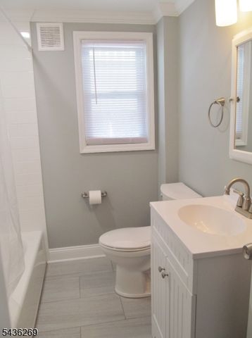 11 Meehan Ave, Raritan Boro, NJ 08869