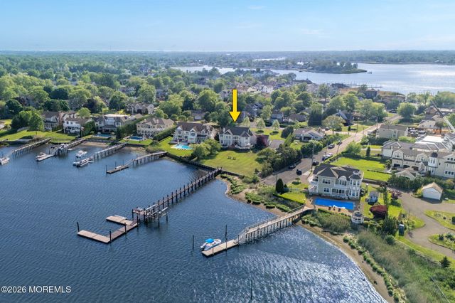 229 Comanche Drive, Oceanport, NJ 07757