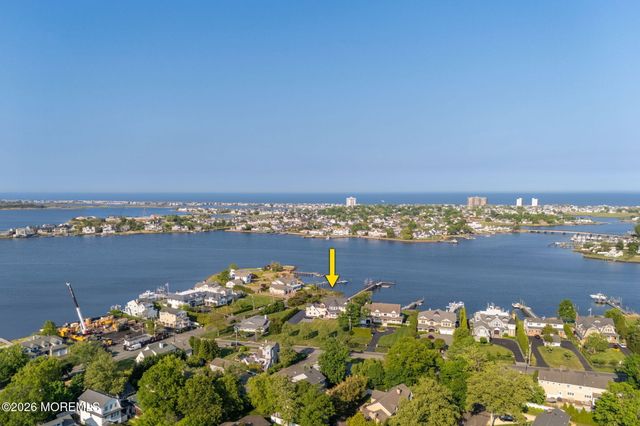 229 Comanche Drive, Oceanport, NJ 07757