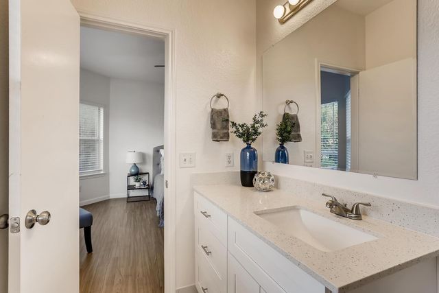 1206 Maple Ave, Austin, TX 78702