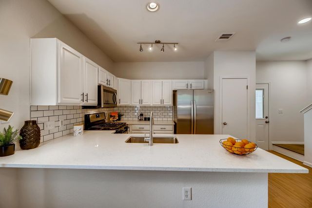 1206 Maple Ave, Austin, TX 78702