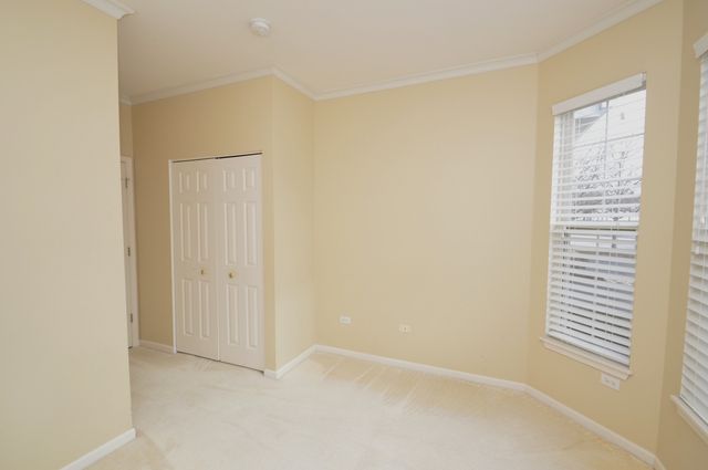 16242 Tomahawk Lake Court, Crest Hill, IL 60403