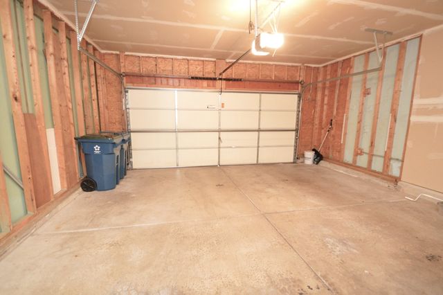 16242 Tomahawk Lake Court, Crest Hill, IL 60403