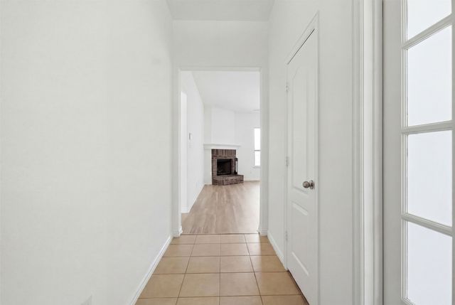 111 Timbershade Drive, Red Oak, TX 75154