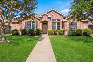 111 Timbershade Drive, Red Oak, TX 75154