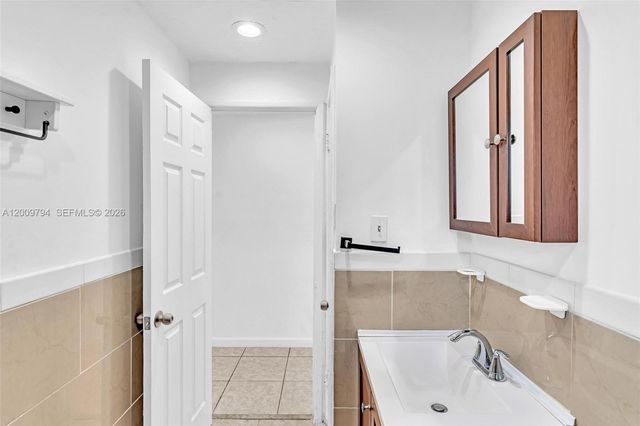 4156 SW 49th Ct 0, Dania Beach, FL 33314