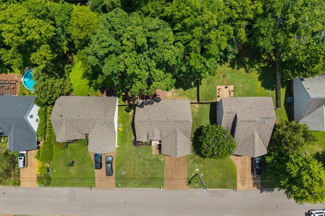 1272 Baker Creek Dr, Spring Hill, TN 37174