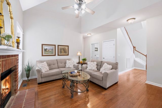 1272 Baker Creek Dr, Spring Hill, TN 37174