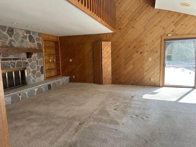 S37W32055 Kamps COURT, Waukesha, WI 53189