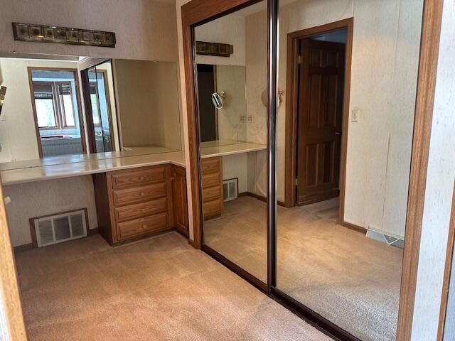 S37W32055 Kamps COURT, Waukesha, WI 53189