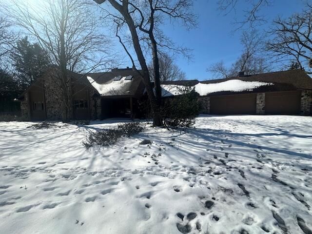 S37W32055 Kamps COURT, Waukesha, WI 53189