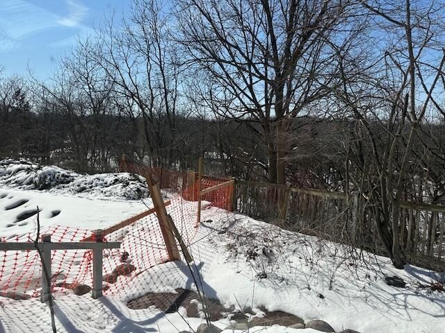 S37W32055 Kamps COURT, Waukesha, WI 53189