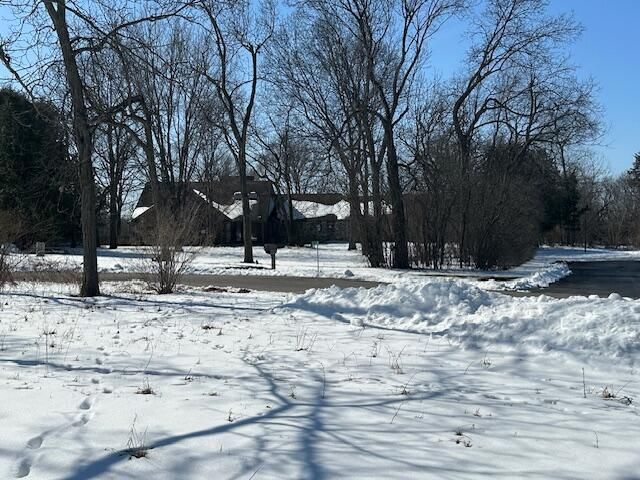 S37W32055 Kamps COURT, Waukesha, WI 53189