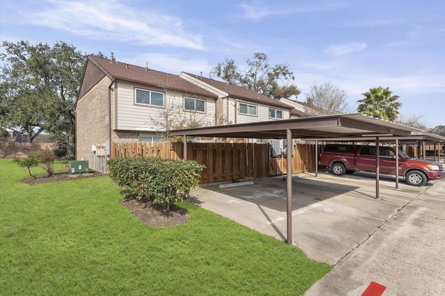 10556 Hammerly Boulevard 328, Houston, TX 77043
