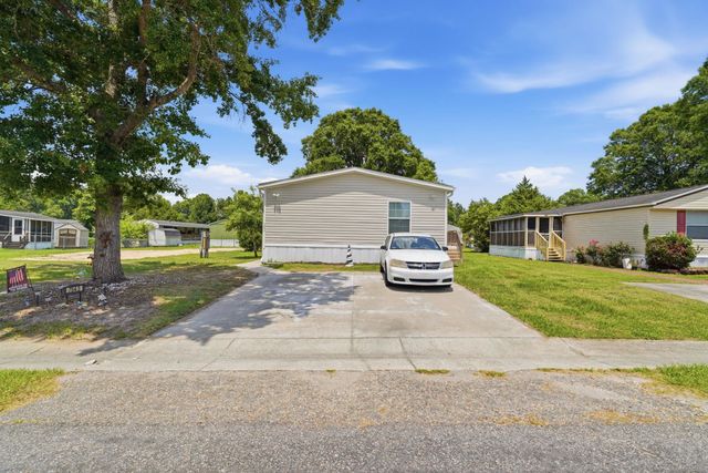 7543 Lacy Dr., Myrtle Beach, SC 29588