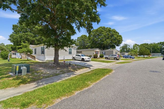 7543 Lacy Dr., Myrtle Beach, SC 29588