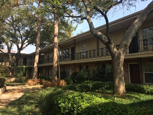 3224 Timmons Lane 125, Houston, TX 77027