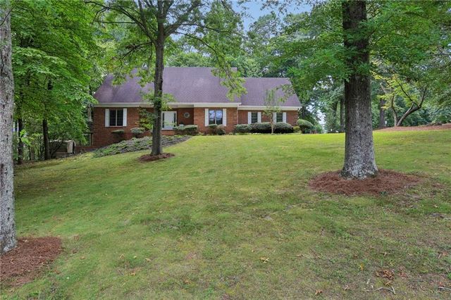 3410 Donegal Way, Snellville, GA 30039