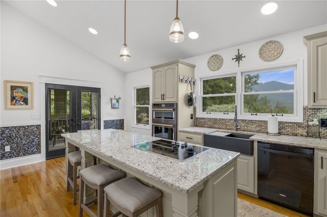 126 Cold Mountain View, Cleveland, SC 29635