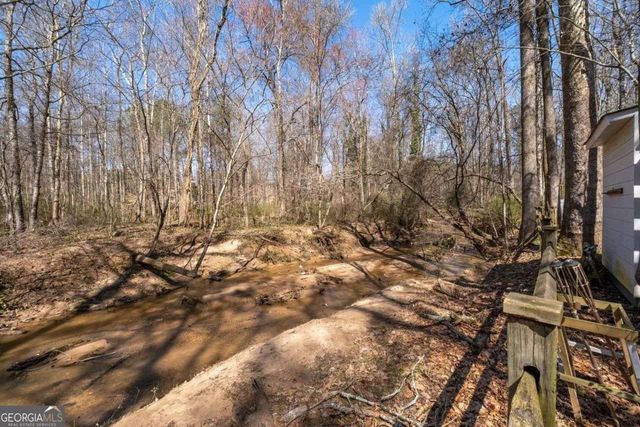 780 Walnut Creek Drive NW, Lilburn, GA 30047