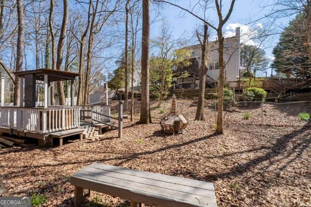 780 Walnut Creek Drive NW, Lilburn, GA 30047