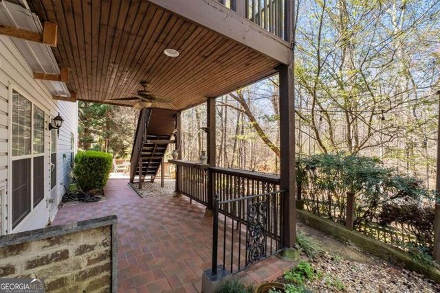 780 Walnut Creek Drive NW, Lilburn, GA 30047