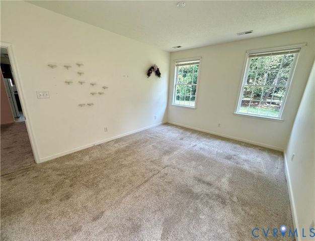 6474 Midday Ln, Mechanicsville, VA 23111