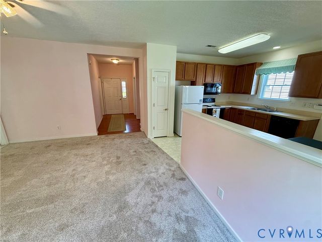 6474 Midday Ln, Mechanicsville, VA 23111
