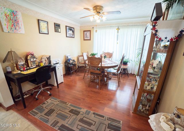 408 Dillrose Drive, Northwood, OH 43619