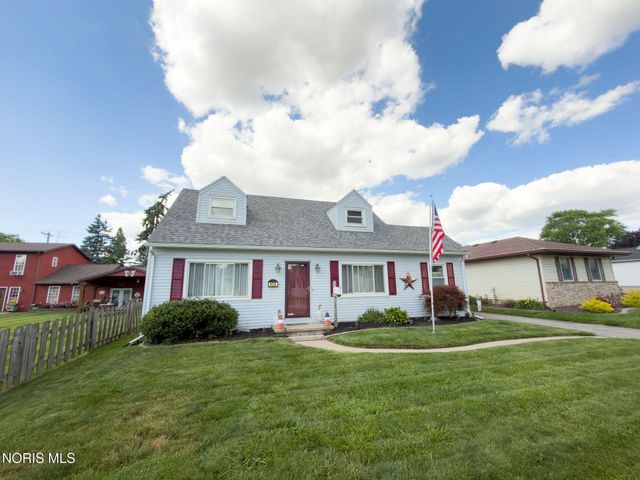 408 Dillrose Drive, Northwood, OH 43619