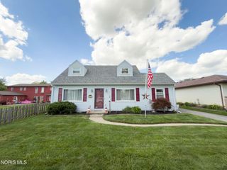 408 Dillrose Drive, Northwood, OH 43619