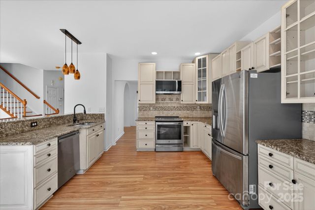 8700 Great Bear Court, Charlotte, NC 28269