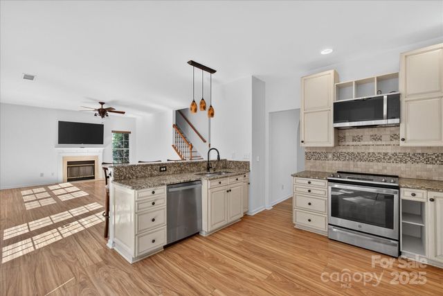 8700 Great Bear Court, Charlotte, NC 28269