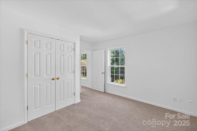 8700 Great Bear Court, Charlotte, NC 28269