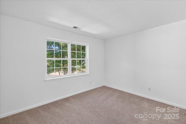 8700 Great Bear Court, Charlotte, NC 28269