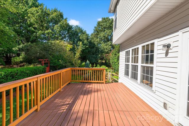 8700 Great Bear Court, Charlotte, NC 28269