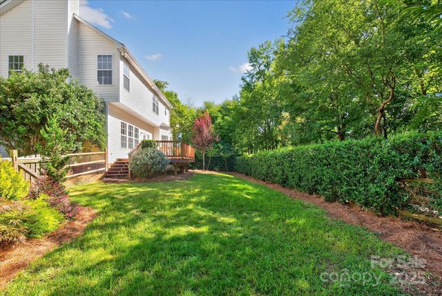 8700 Great Bear Court, Charlotte, NC 28269