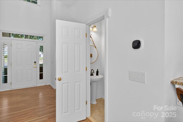 8700 Great Bear Court, Charlotte, NC 28269