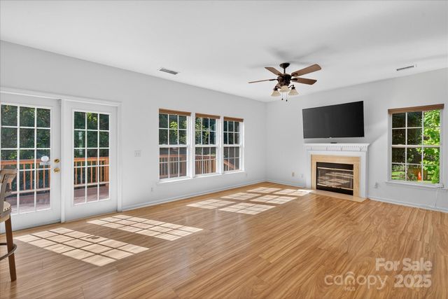 8700 Great Bear Court, Charlotte, NC 28269