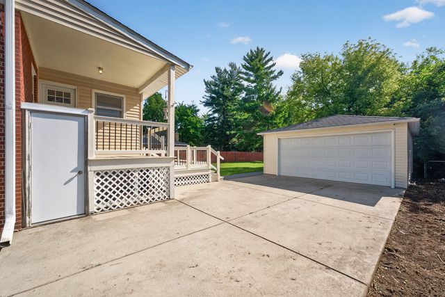 229 S Grace Street, Lombard, IL 60148