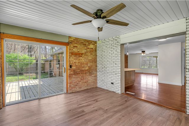 820 N 350 E, Valparaiso, IN 46383